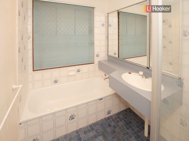 1 Jamie Place, Tolland NSW 2650