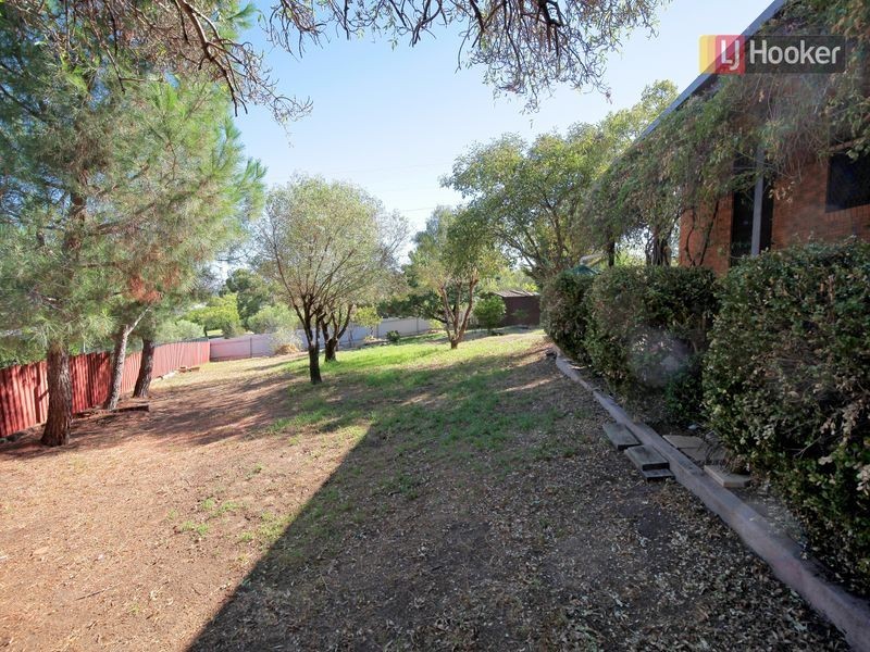 1 Jamie Place, Tolland NSW 2650