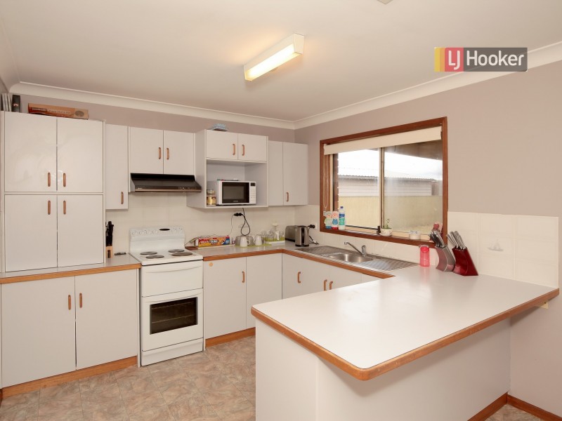 37 Eldershaw Drive, Forest Hill NSW 2651