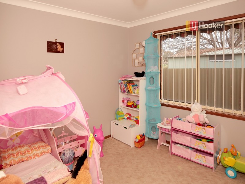 37 Eldershaw Drive, Forest Hill NSW 2651