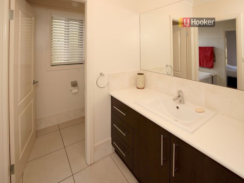 80 Brooklyn Drive, Bourkelands NSW 2650