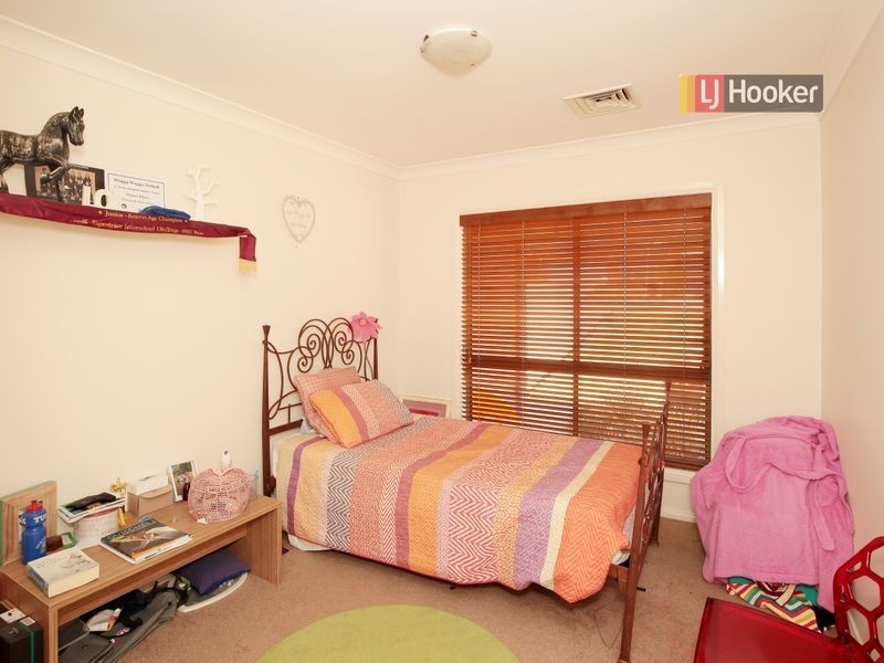 80 Brooklyn Drive, Bourkelands NSW 2650