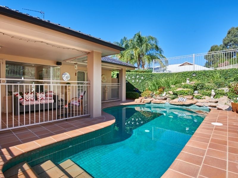 4 Gordon Close, Kooringal NSW 2650