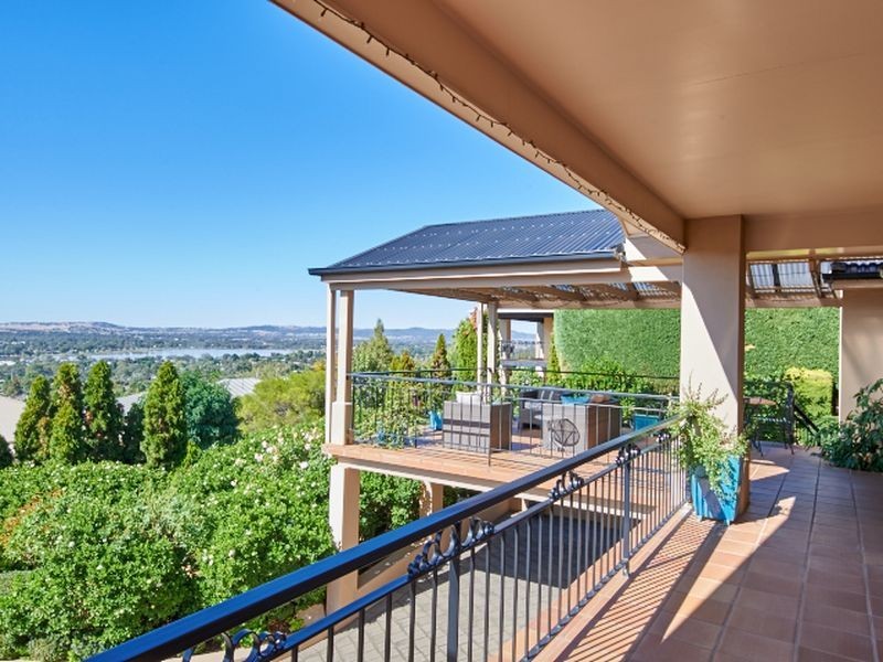 4 Gordon Close, Kooringal NSW 2650