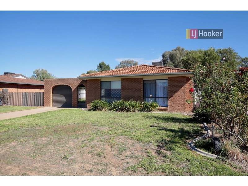 26 Wiradjuri Crescent, Wagga Wagga NSW 2650