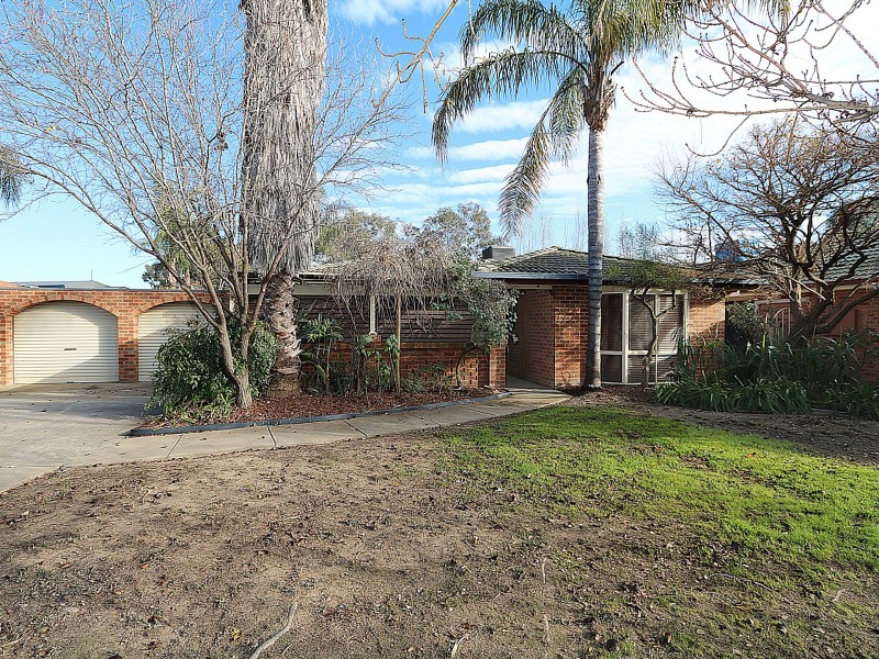 27 O’Connor Street, Tolland NSW 2650