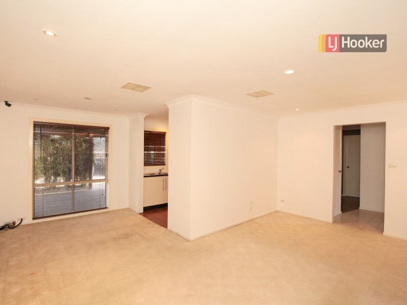 27 O’Connor Street, Tolland NSW 2650