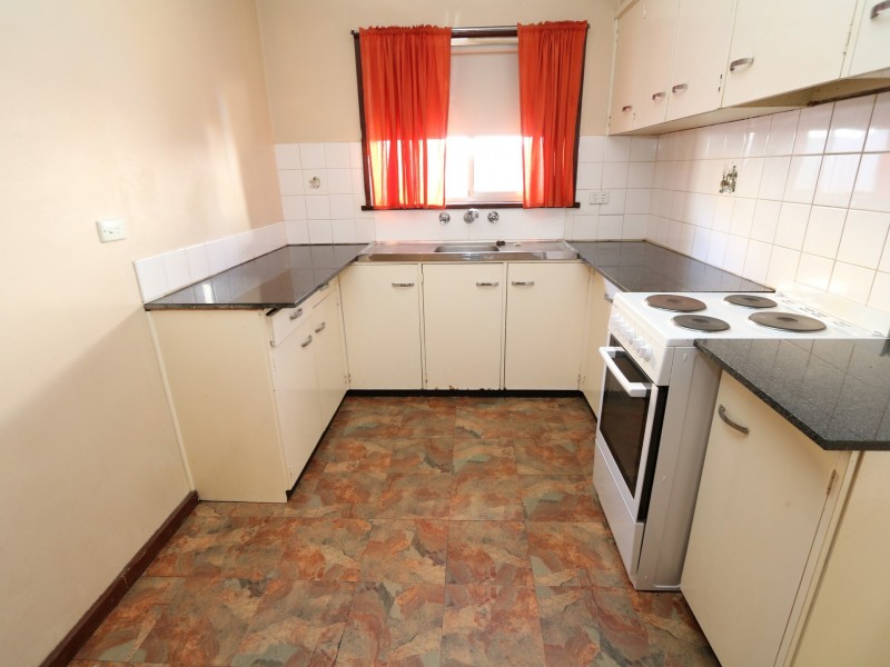 1/143 Lake Albert Road, Kooringal NSW 2650