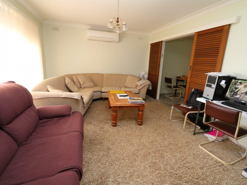 10 Banks Avenue, Kooringal NSW 2650
