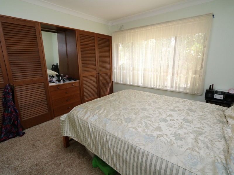 10 Banks Avenue, Kooringal NSW 2650