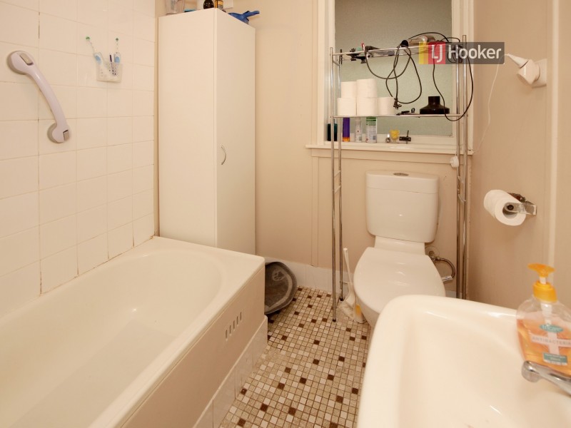 41 Ziegler Avenue, Kooringal NSW 2650