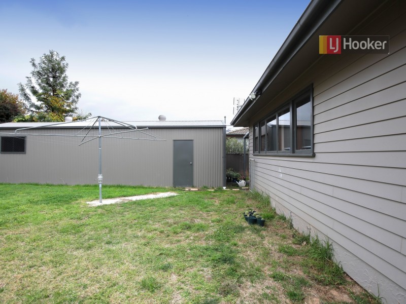 41 Ziegler Avenue, Kooringal NSW 2650