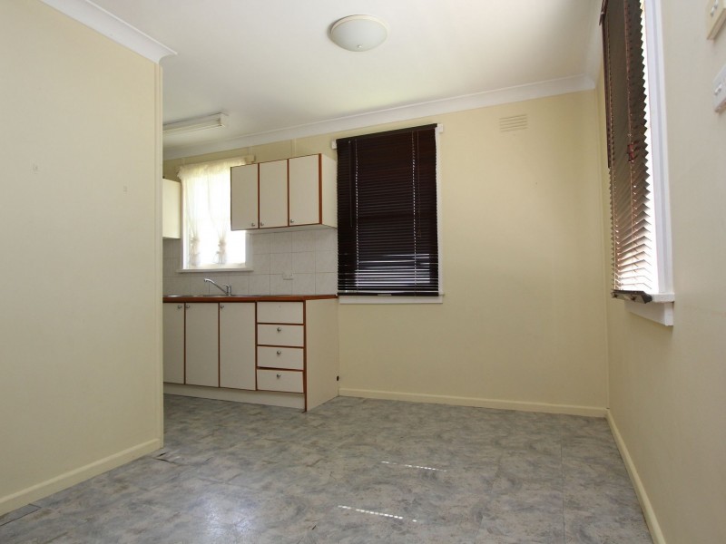 6 Victoria Street, Mount Austin NSW 2650