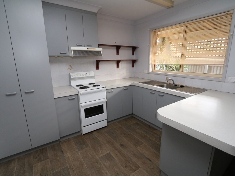 1/26 Nardoo Street, Glenfield Park NSW 2650