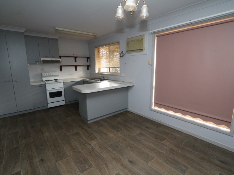 1/26 Nardoo Street, Glenfield Park NSW 2650