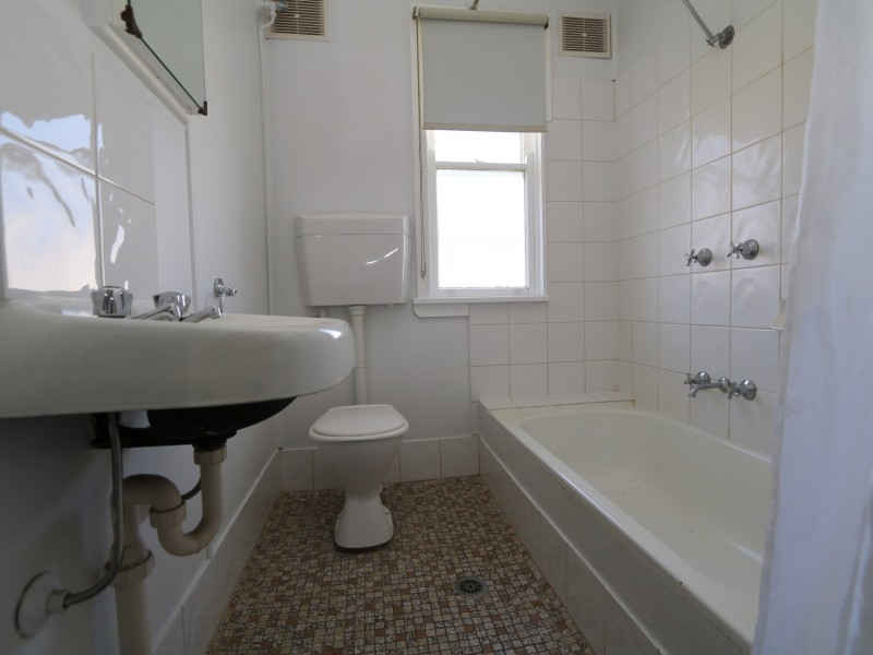 145 Bourke Street, Mount Austin NSW 2650