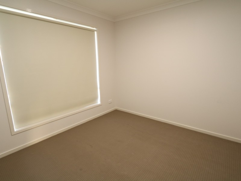 6 Tantoon Circuit, Forest Hill NSW 2651