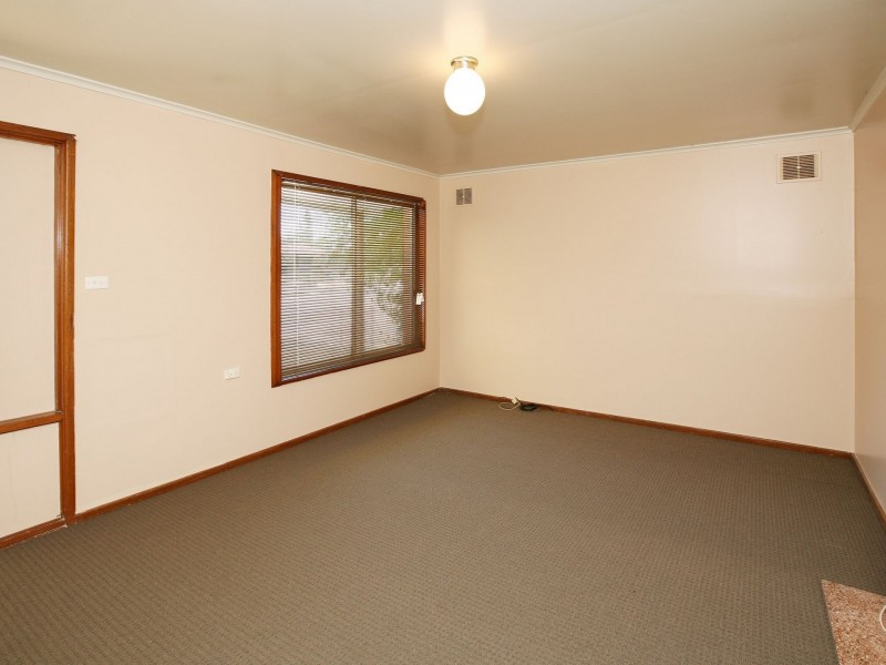 155 Raye Street, Tolland NSW 2650