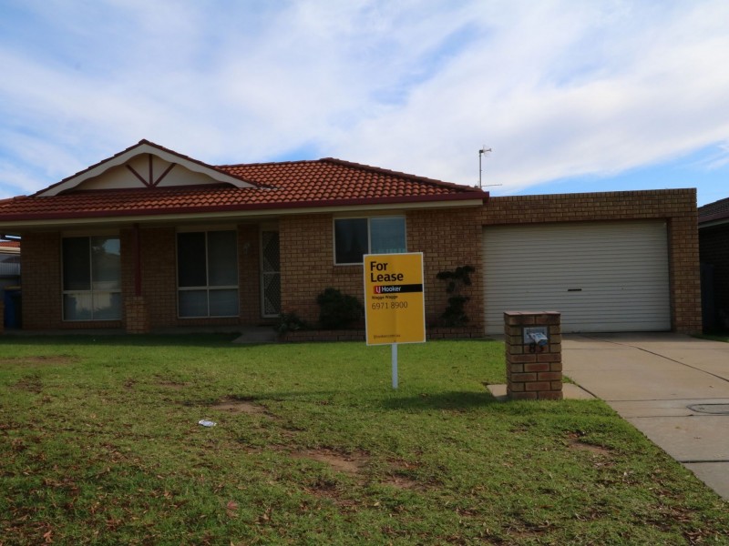 83 Dalman Parkway, Glenfield Park NSW 2650