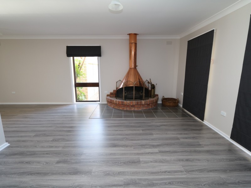 13 Tinga Crescent, Kooringal NSW 2650