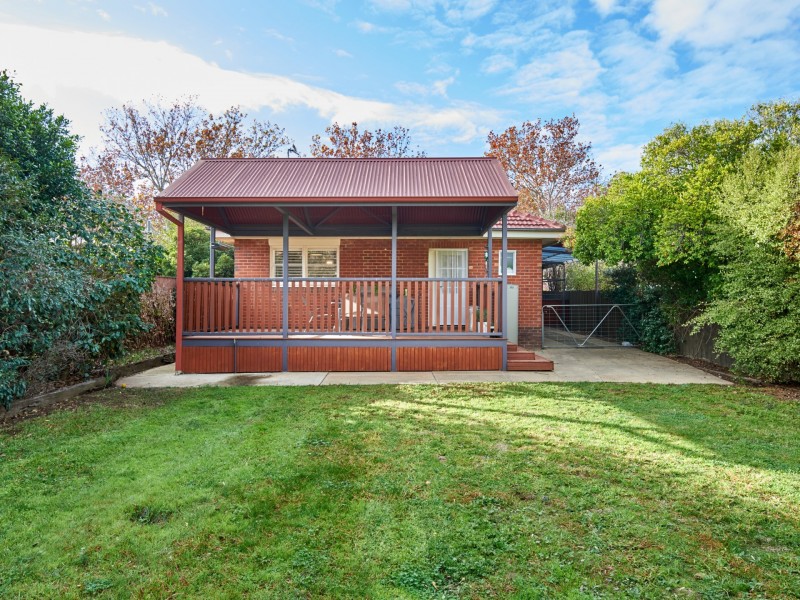 22 Halloran Street, Turvey Park NSW 2650
