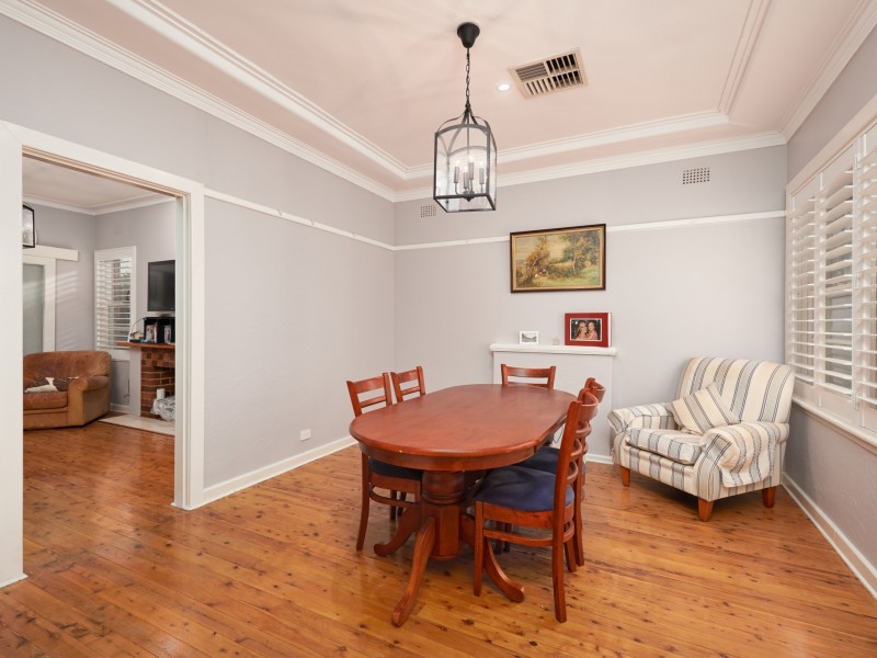 22 Halloran Street, Turvey Park NSW 2650