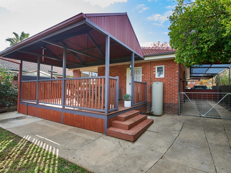 22 Halloran Street, Turvey Park NSW 2650