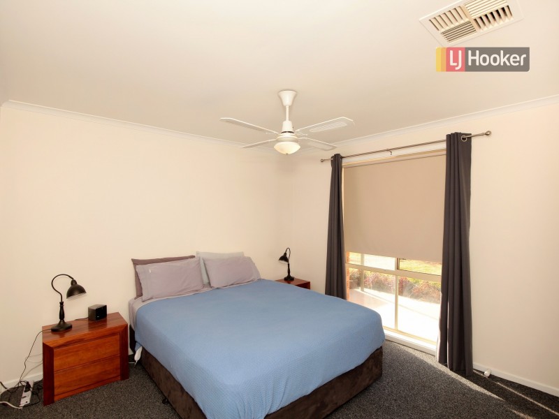 2 Matheson Place, Estella NSW 2650