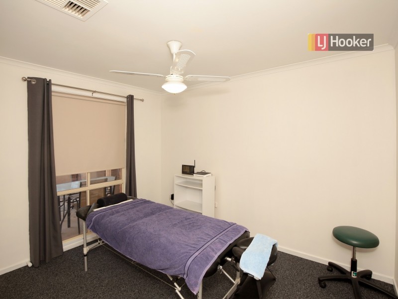 2 Matheson Place, Estella NSW 2650