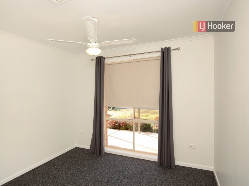2 Matheson Place, Estella NSW 2650