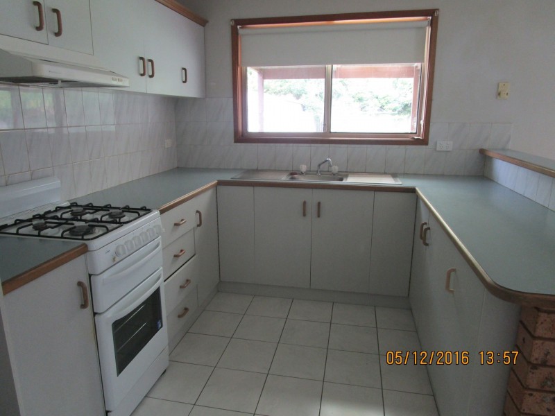 14 Bocquet Street, Lake Albert NSW 2650