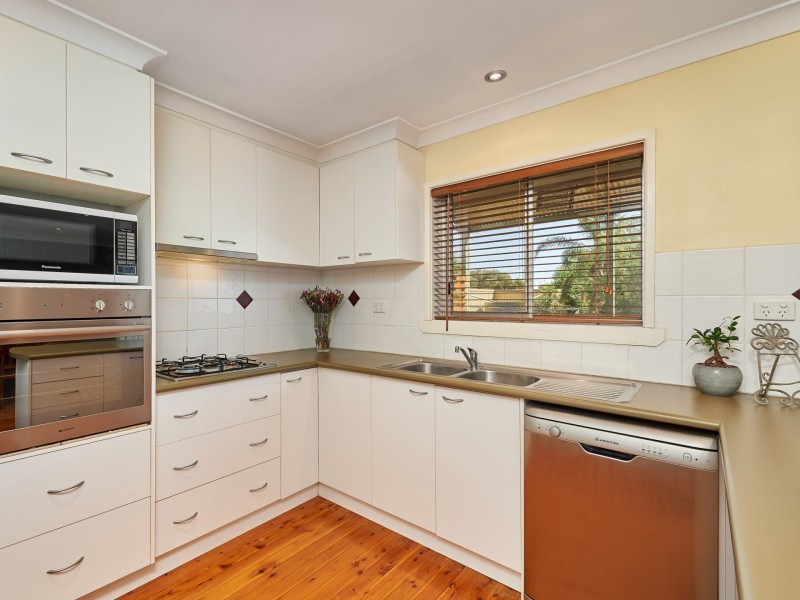 47 Nixon Crescent, Tolland NSW 2650