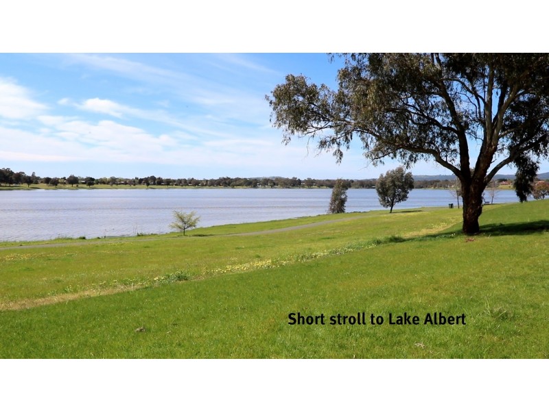 58-60 Inglis Street, Lake Albert NSW 2650