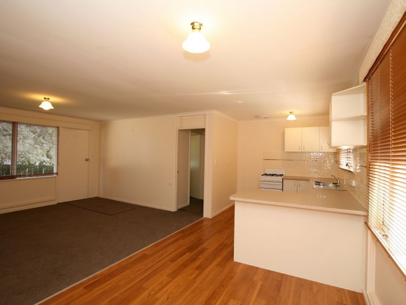 7 Edgehill Place, Tolland NSW 2650