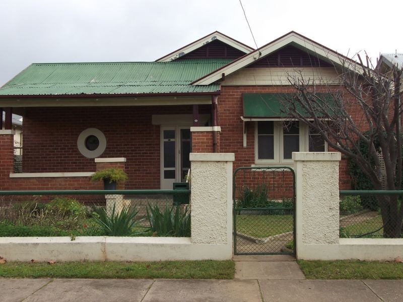 66 Thorne Street, Wagga Wagga NSW 2650