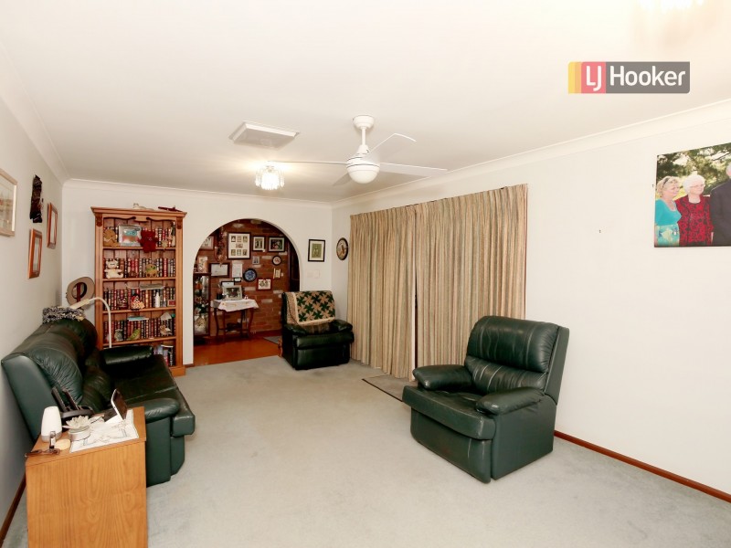 21 Fraser Street, Mount Austin NSW 2650