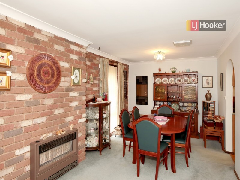 21 Fraser Street, Mount Austin NSW 2650