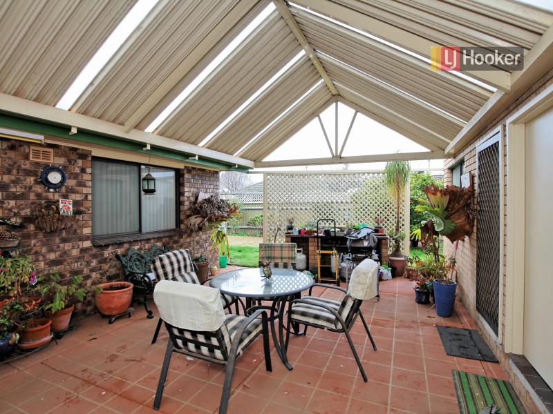 21 Fraser Street, Mount Austin NSW 2650