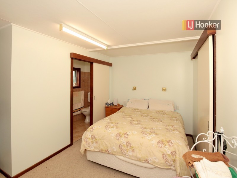 21 Fraser Street, Mount Austin NSW 2650