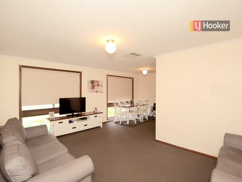 25 Cox Avenue, Forest Hill NSW 2651