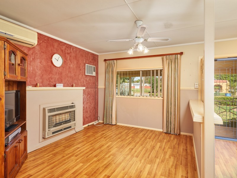 55 Inglis Street, Lake Albert NSW 2650