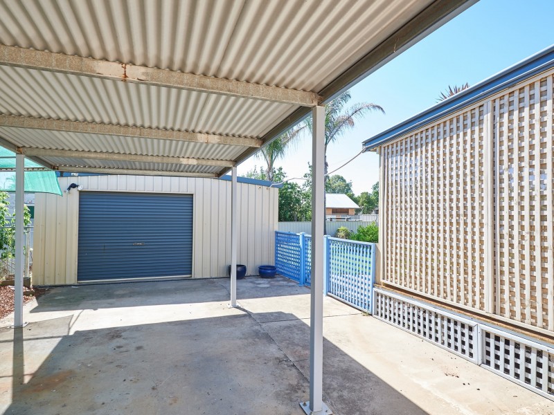 55 Inglis Street, Lake Albert NSW 2650