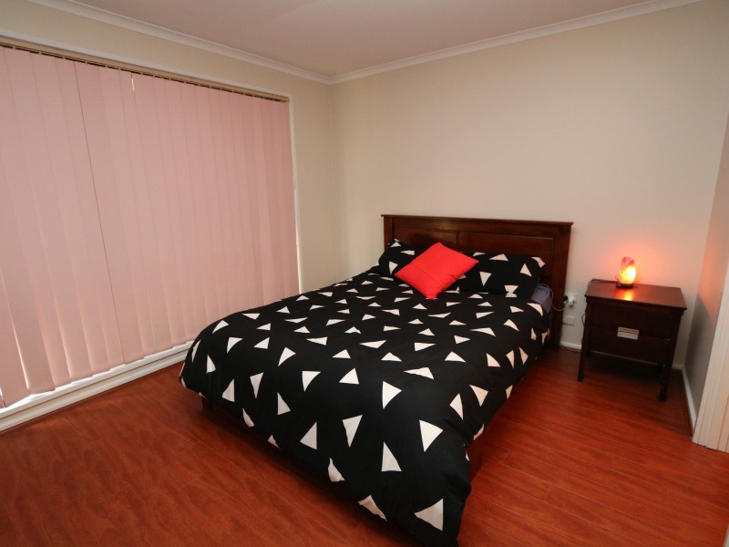 8 Horsley Street, Kooringal NSW 2650