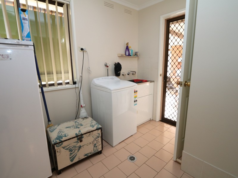 8 Horsley Street, Kooringal NSW 2650