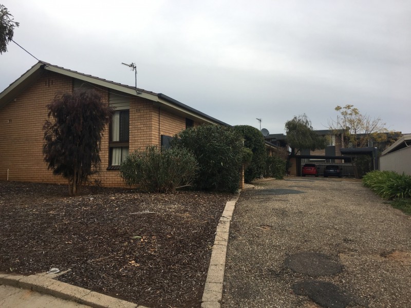 2/6 Nordlingen Drive, Tolland NSW 2650