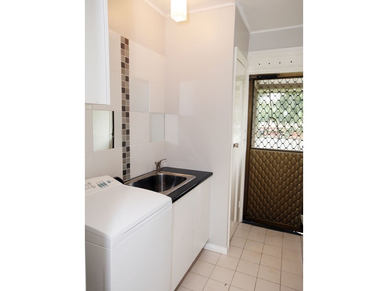 30 Gilmore Avenue, Mount Austin NSW 2650