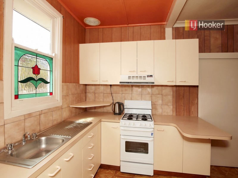 19 Doyle Avenue, Mount Austin NSW 2650