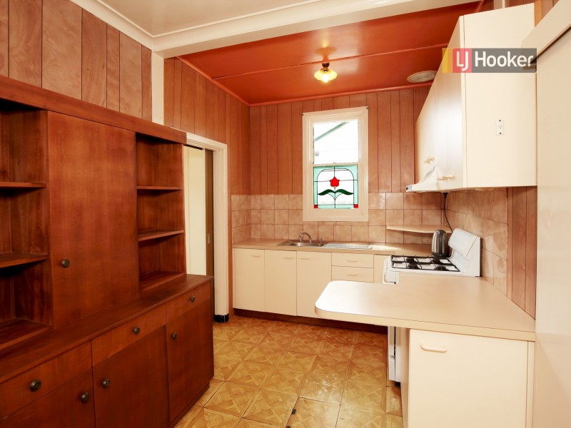 19 Doyle Avenue, Mount Austin NSW 2650