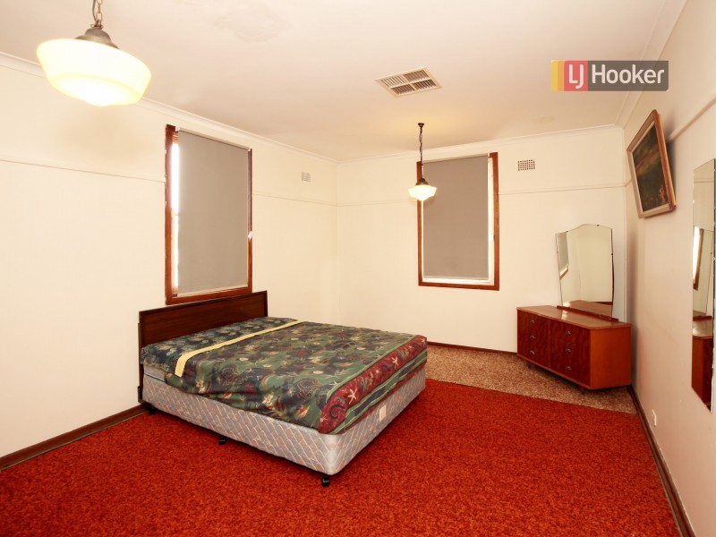 19 Doyle Avenue, Mount Austin NSW 2650