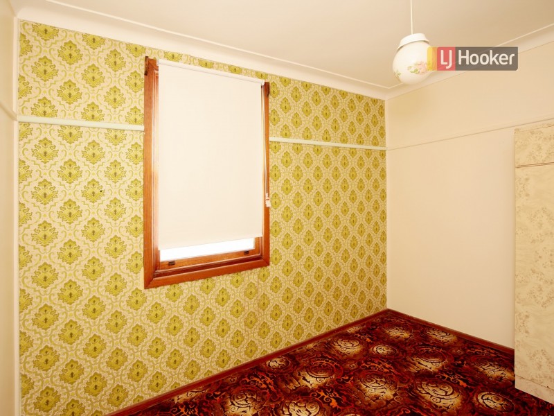 19 Doyle Avenue, Mount Austin NSW 2650